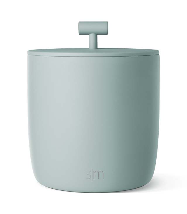 Sage green insulated container with grayish undertones, featuring a calm seafoam-adjacent color palette, model ICE-100-SGS. Sage green insulated container with grayish undertones, featuring a calm seafoam-adjacent color palette, model ICE-100-SGS.